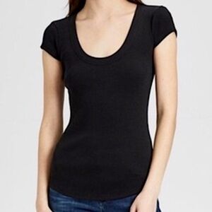 THEORY Basic Scoop Neck Compact Ribbed Short Sleeve Tee